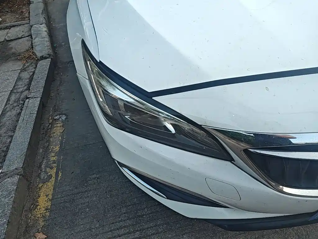 Buick Verano — миниатюра 11