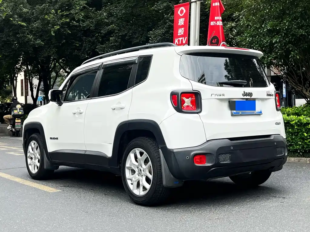 Jeep Renegade 2017 180T AT