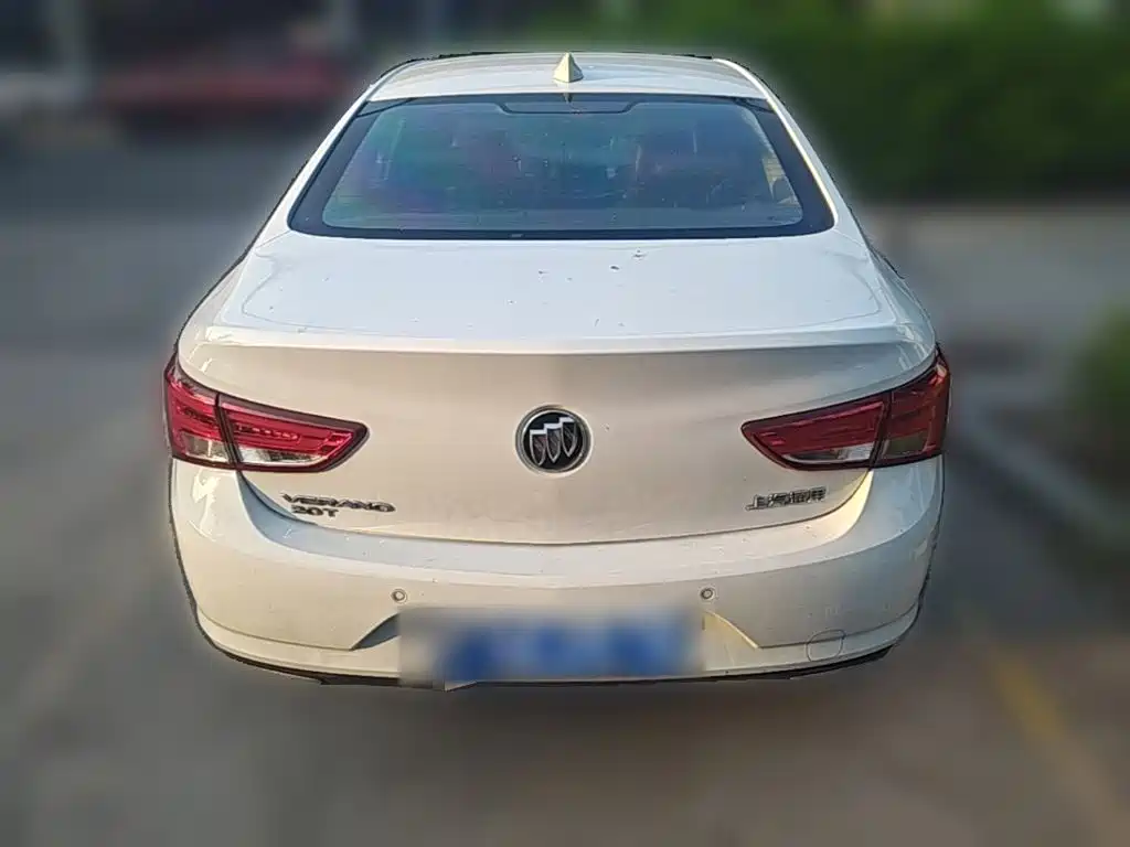 Buick Verano — миниатюра 8