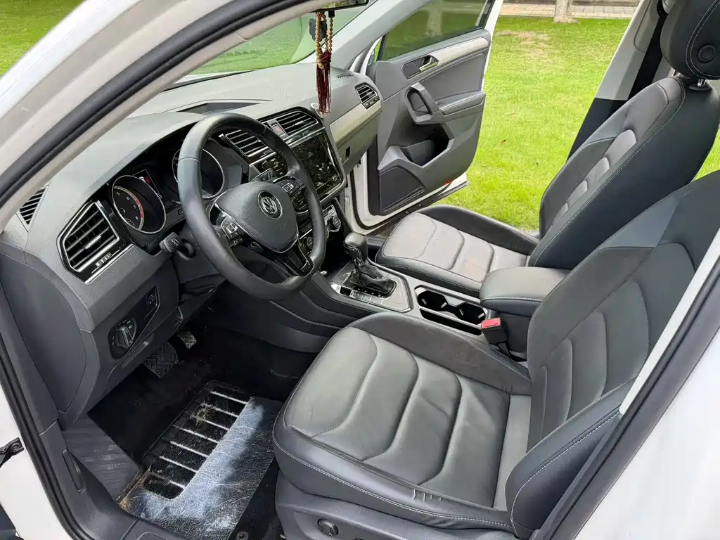 Volkswagen Tiguan L — миниатюра 4