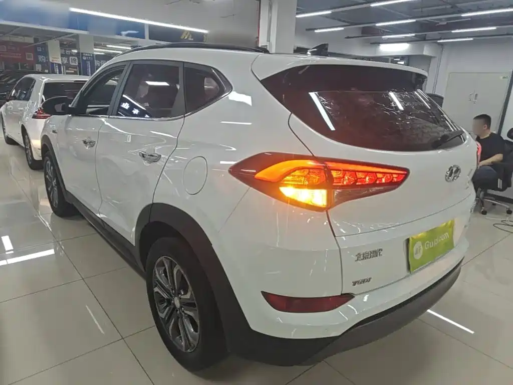 Hyundai Tucson 2015 1.6T DCT Lead