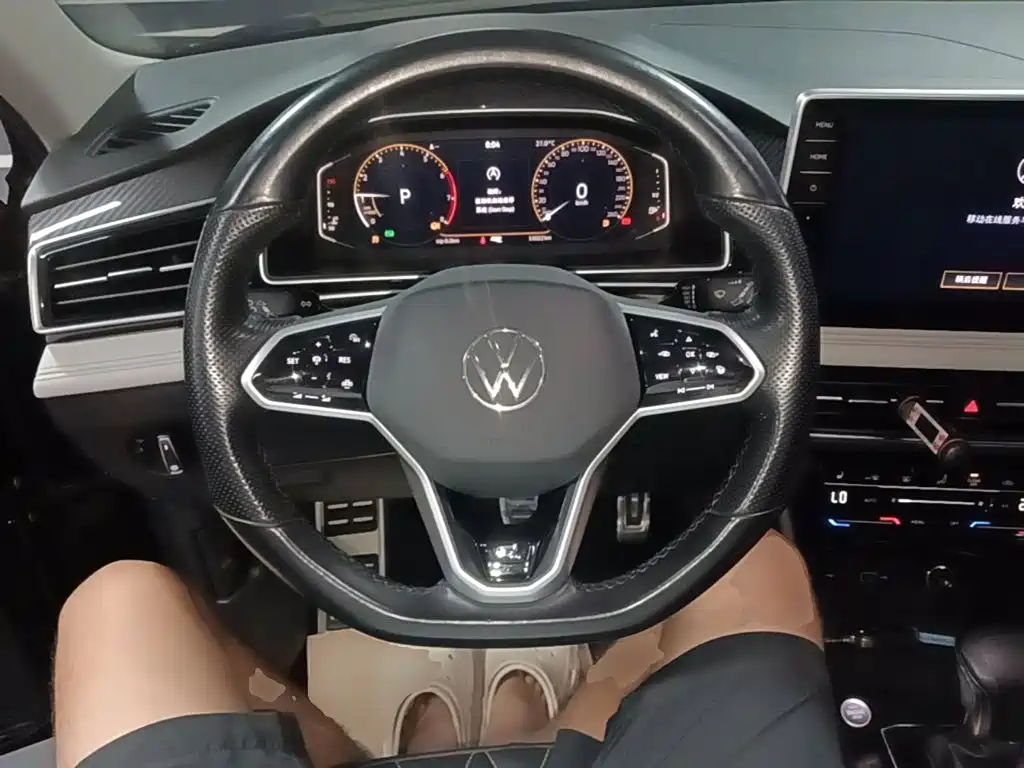 Volkswagen Tiguan L — миниатюра 11