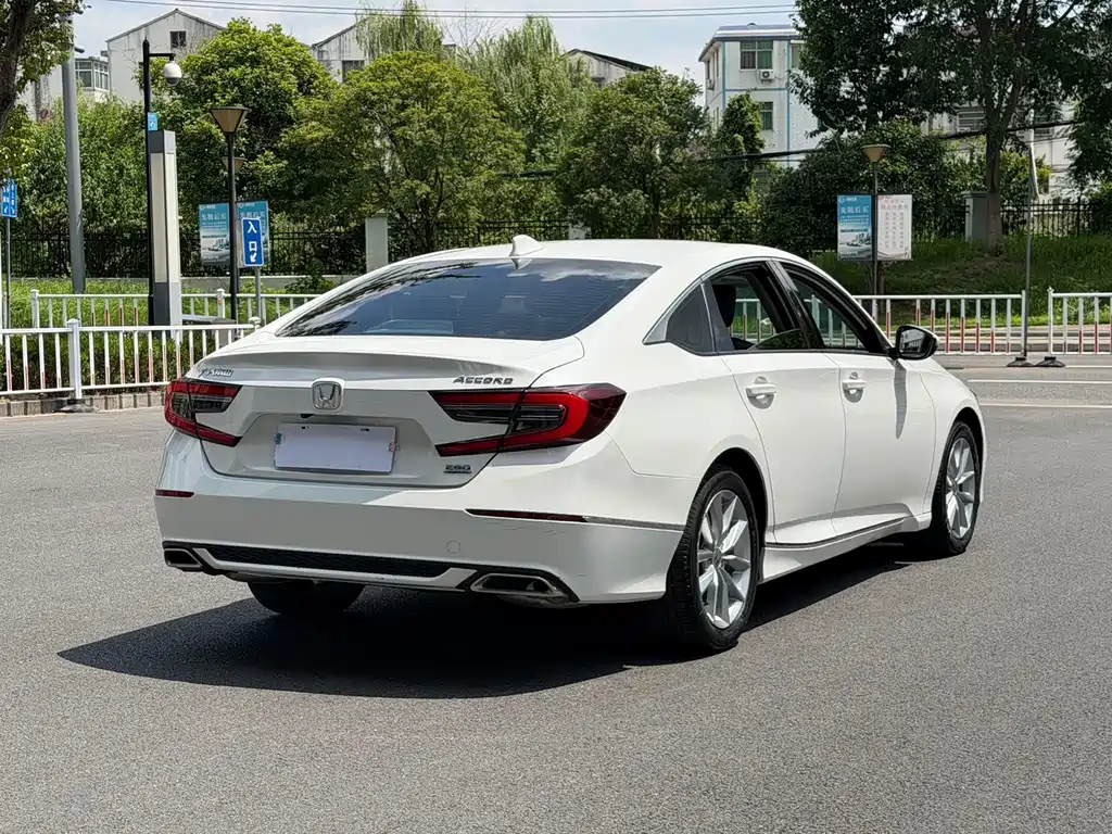 Honda Accord — миниатюра 5