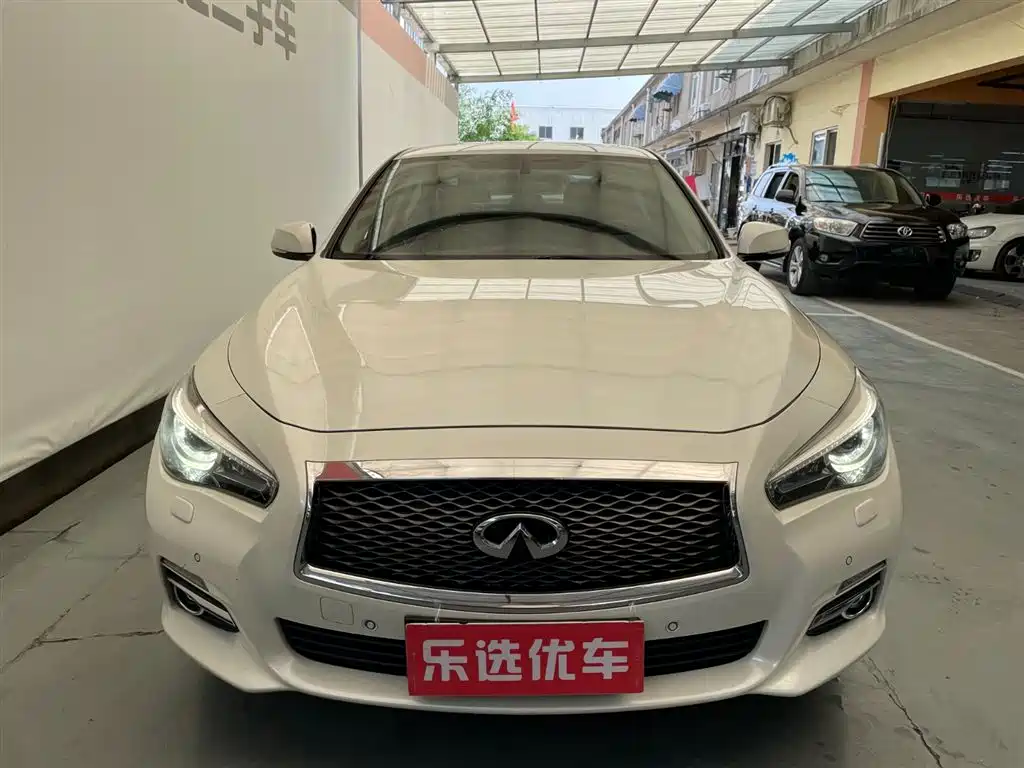 Infiniti Q50L 2016 2.0T Enjoy