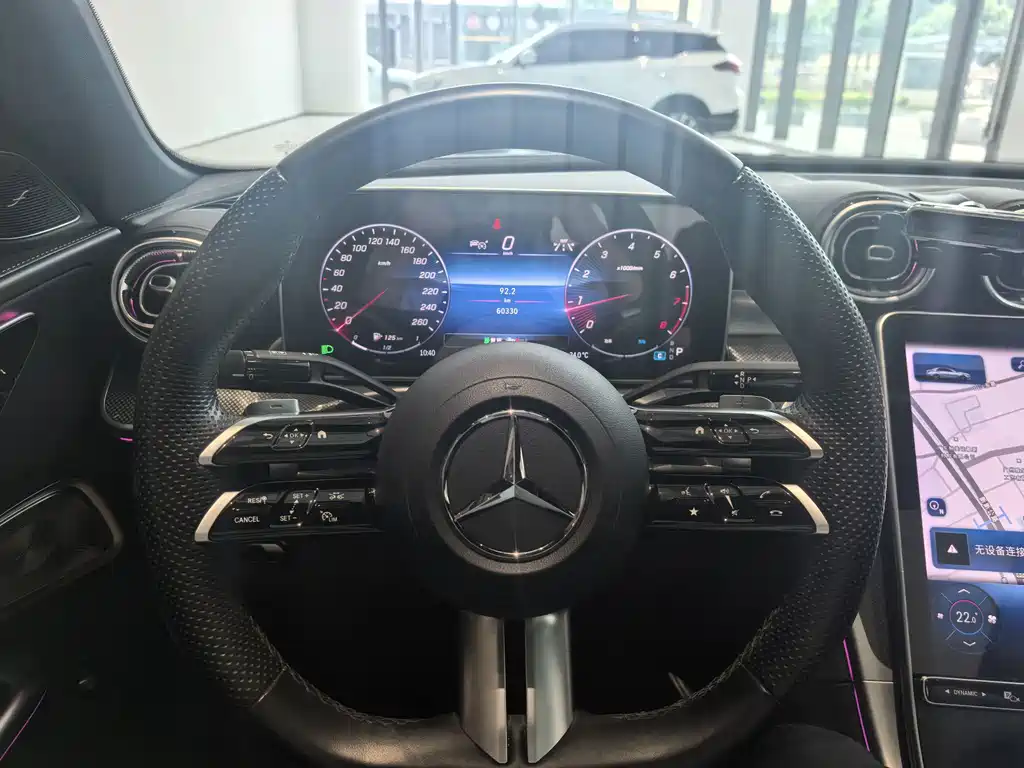 Mercedes-Benz C-Class — миниатюра 13