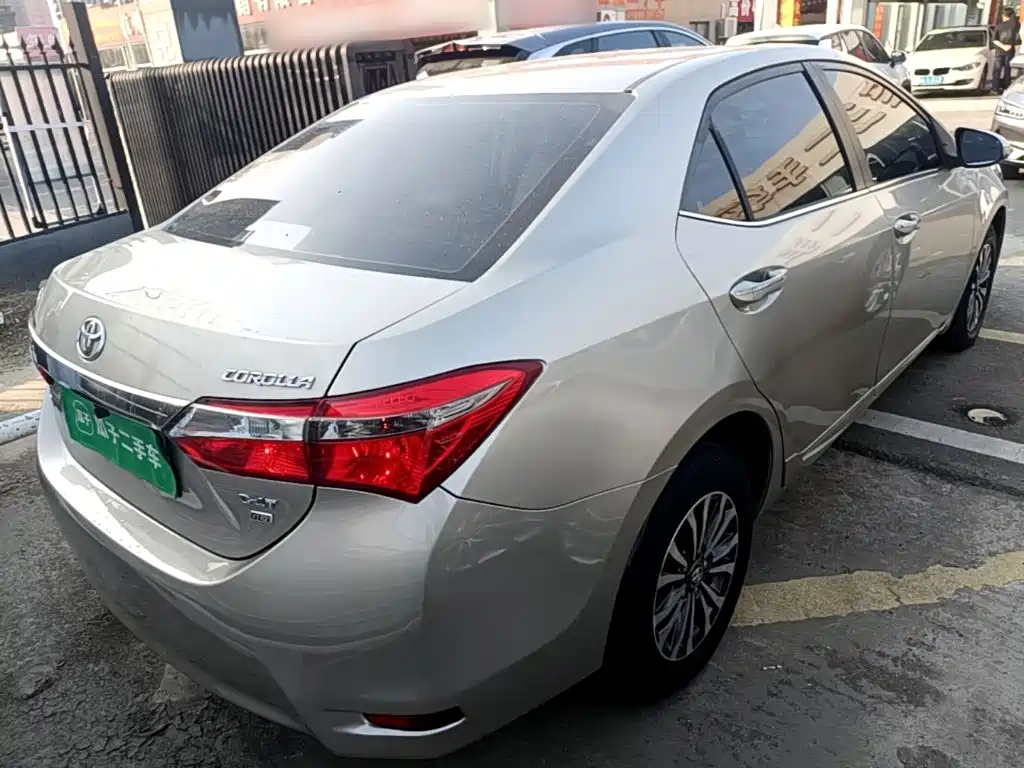 Toyota Corolla — миниатюра 7