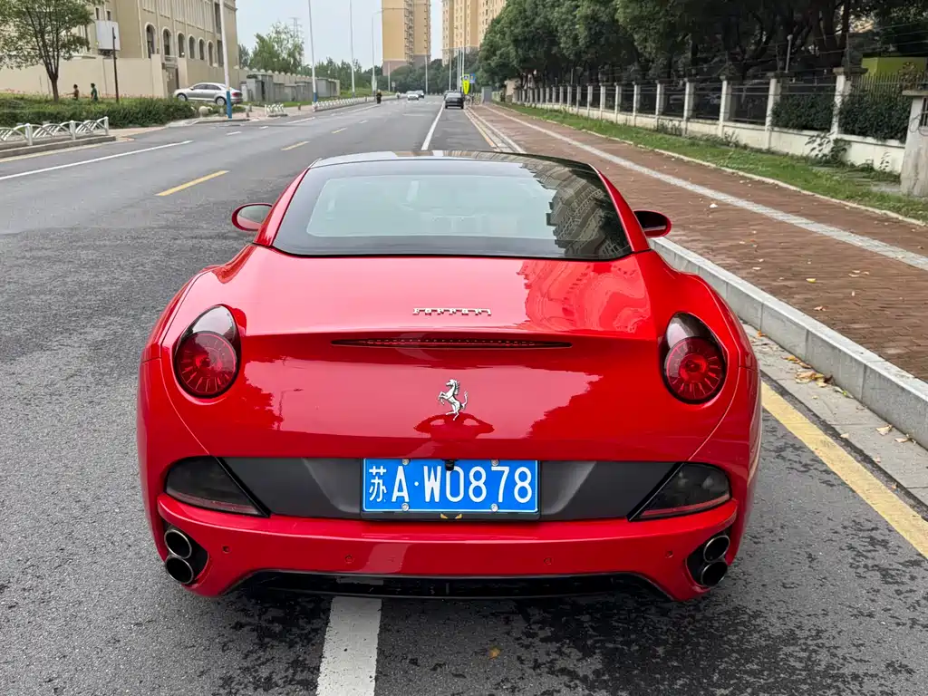 Ferrari California T 2009 4.3L