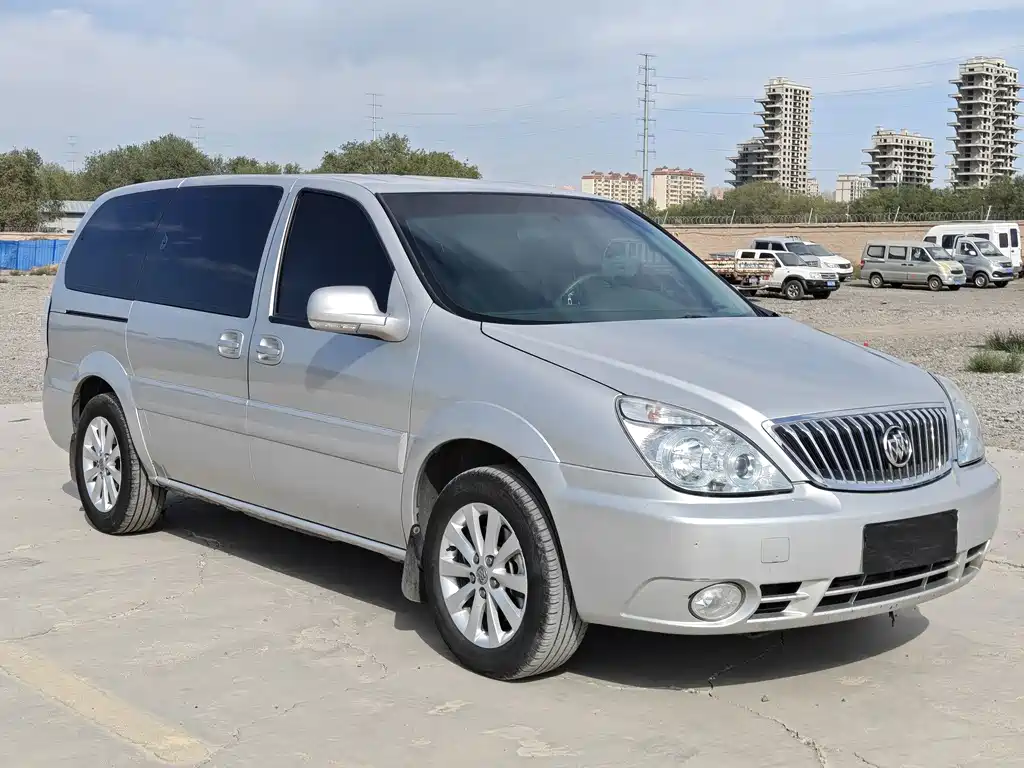 Buick GL8 — миниатюра 3