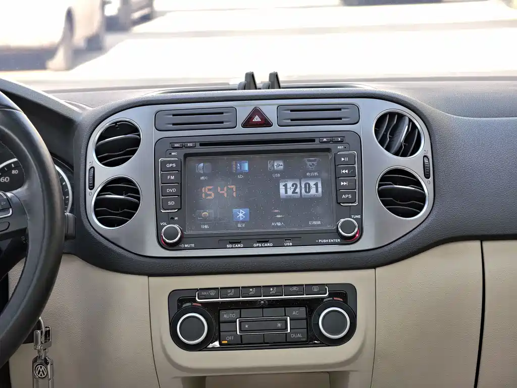 Volkswagen Tiguan — миниатюра 41
