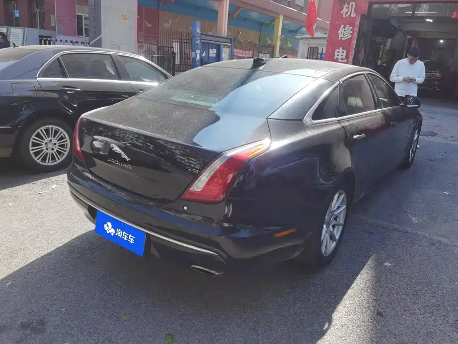 Jaguar XJ — миниатюра 3