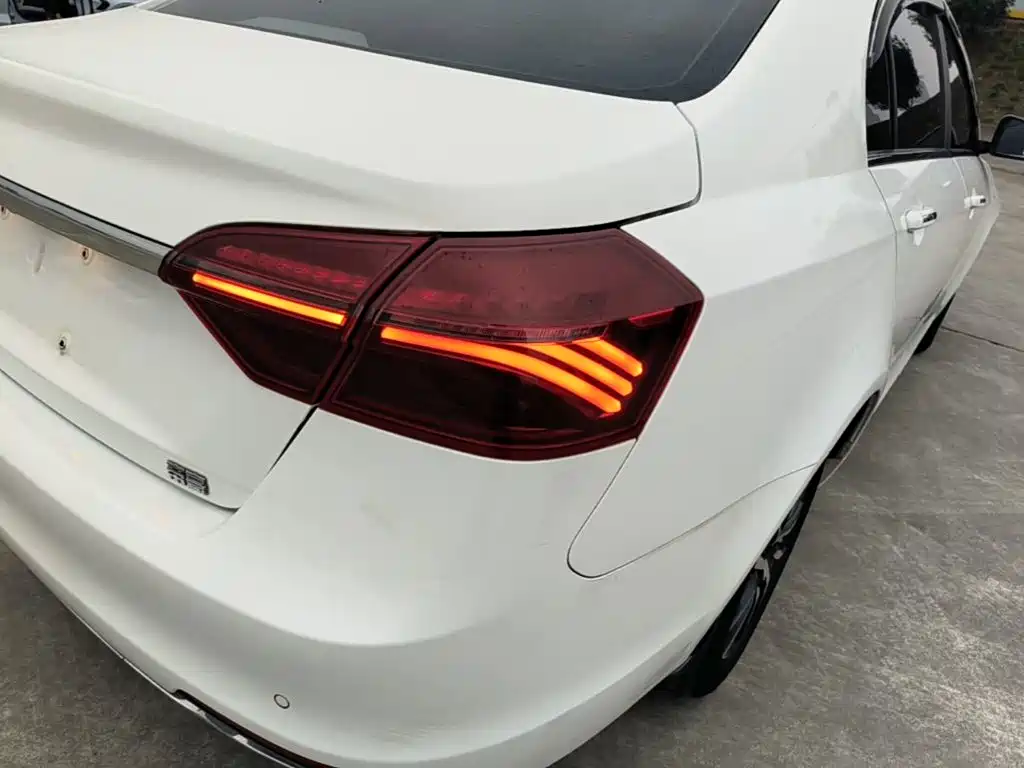 Geely Emgrand — миниатюра 8