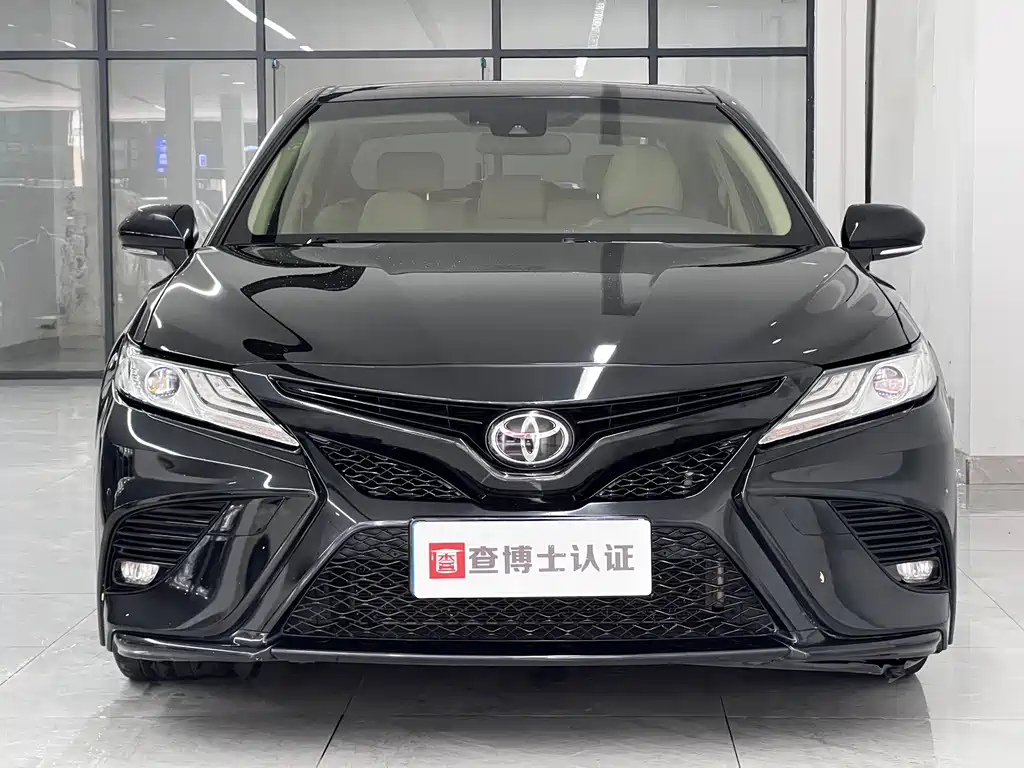 Toyota Camry 2019 2.5G Luxury VI