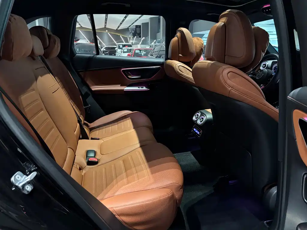 Mercedes-Benz GLC — миниатюра 16