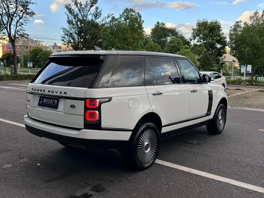 Land Rover Range Rover — миниатюра 9