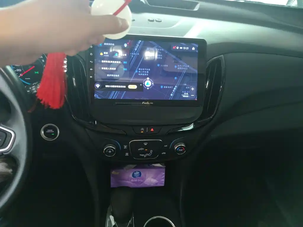 Chevrolet Equinox — миниатюра 14