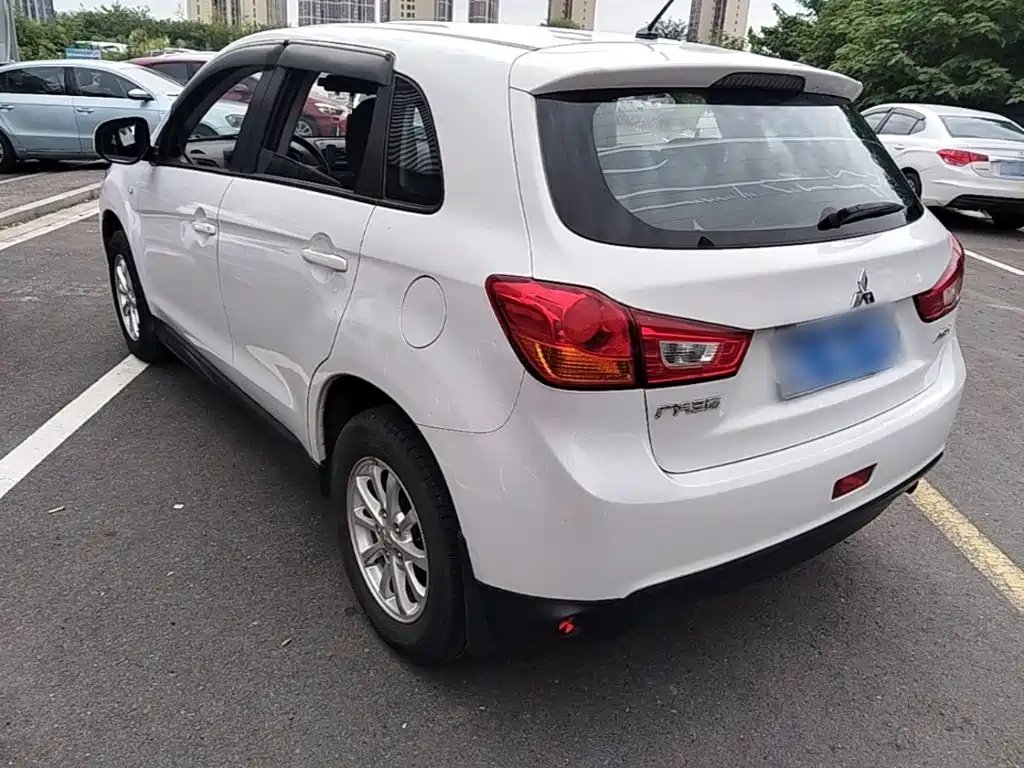Mitsubishi ASX — миниатюра 5