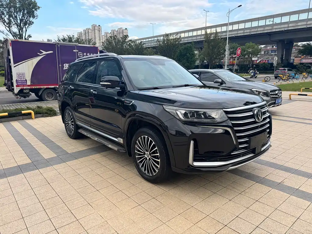 Changan CS95 — миниатюра 3