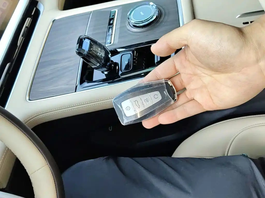 Geely Monjaro L 2025 2.0TD AT