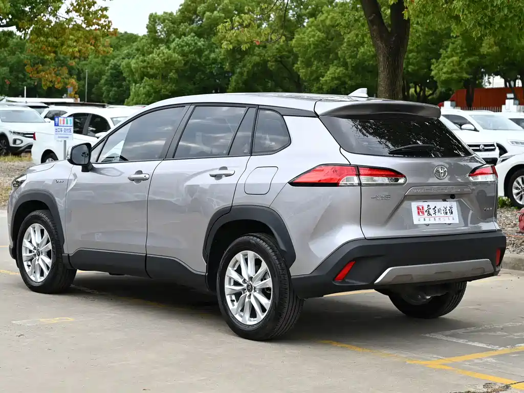 Toyota Corolla Cross — миниатюра 3