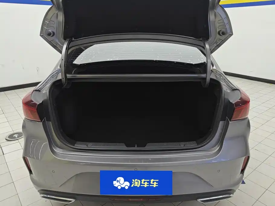 Changan Eado — миниатюра 4