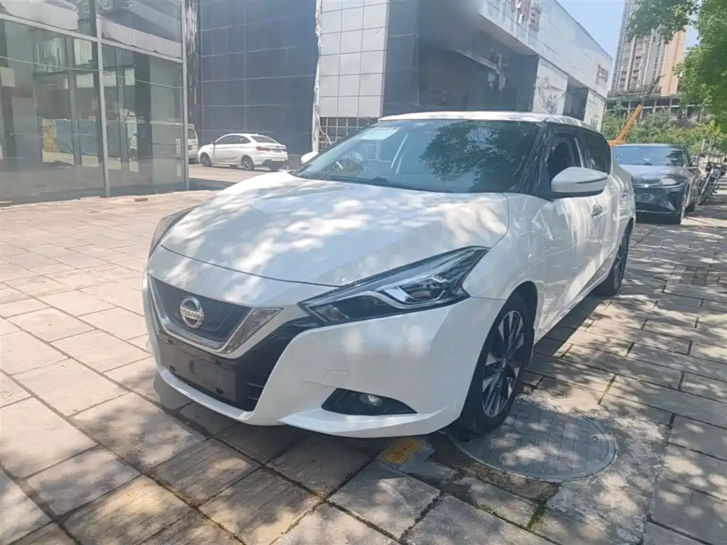 Nissan Lannia 2016 1.6L CVT Smart Cool Edition