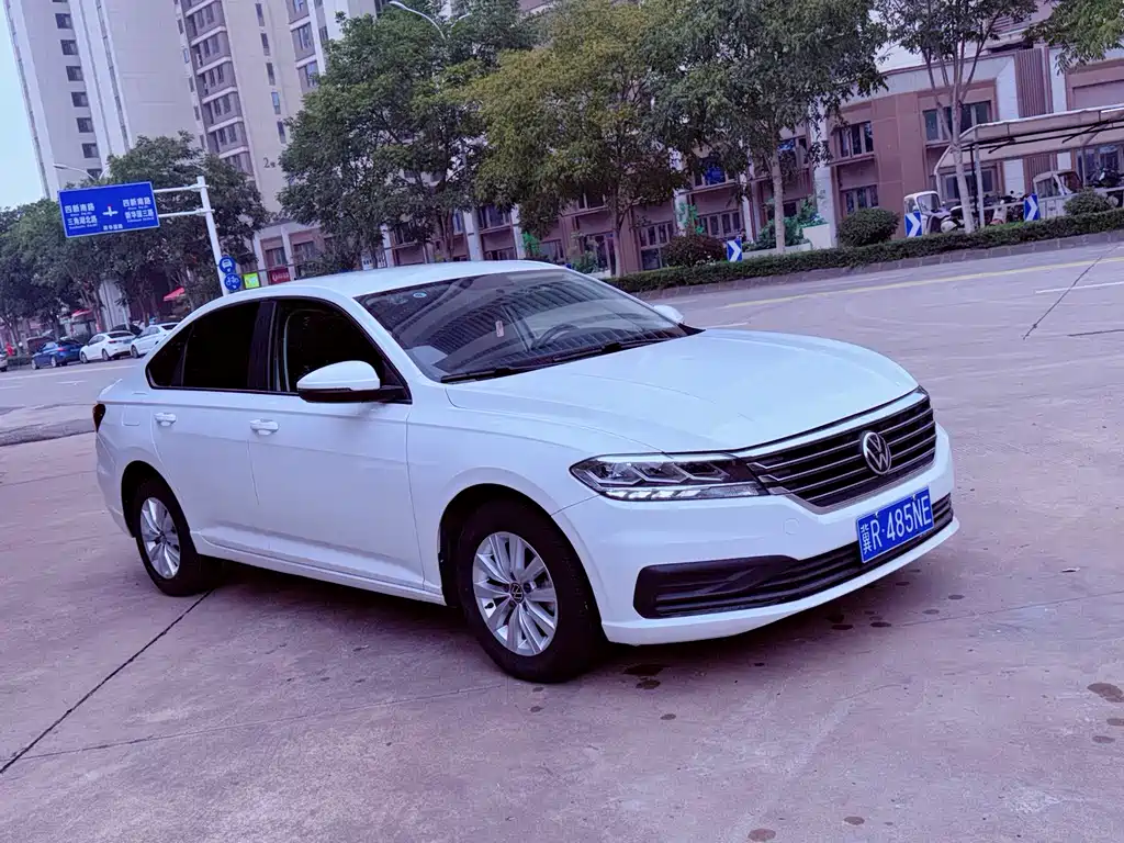 Volkswagen Lavida — миниатюра 3