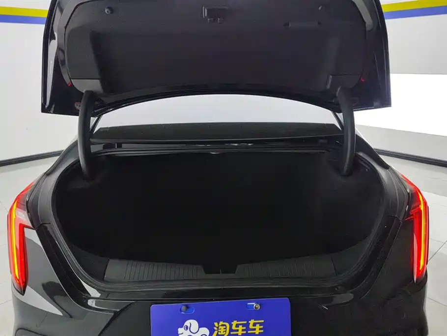 Cadillac CT4 2023 25T