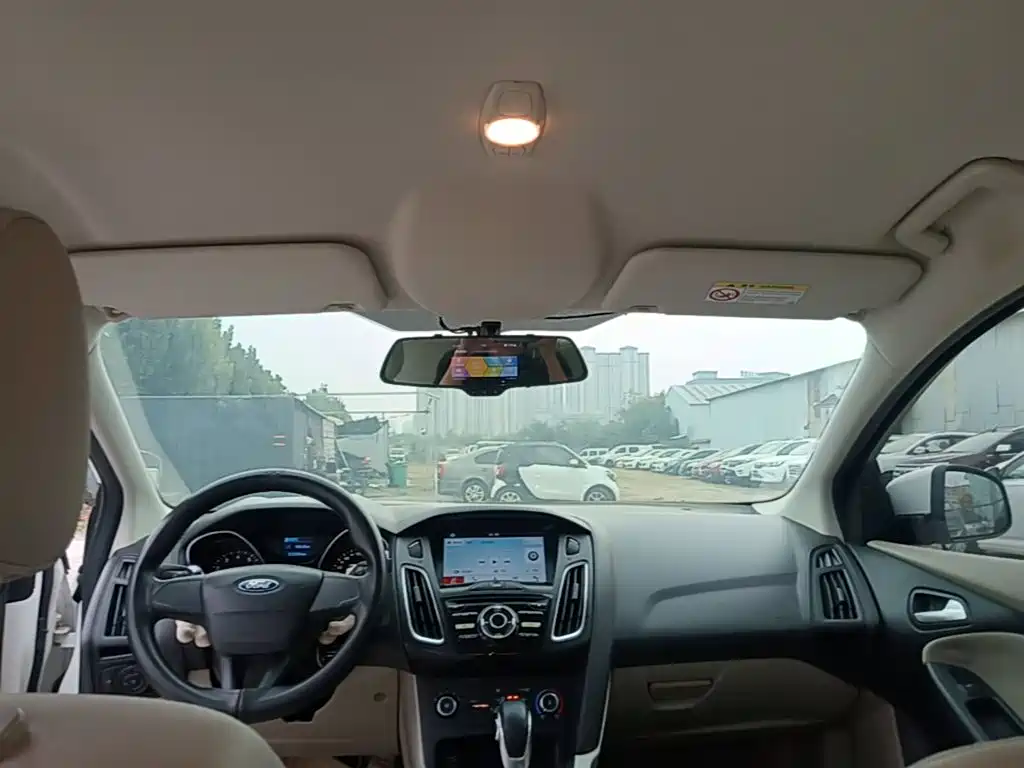 Ford Focus — миниатюра 18
