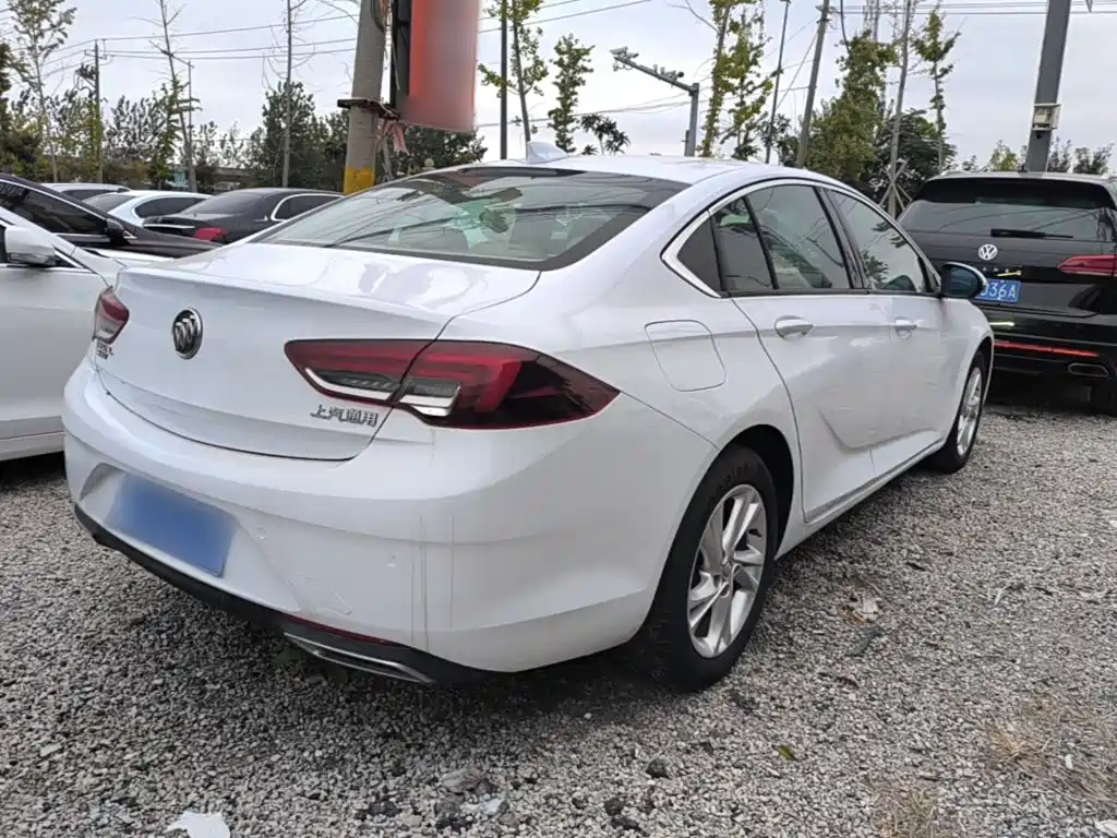 Buick Regal — миниатюра 7