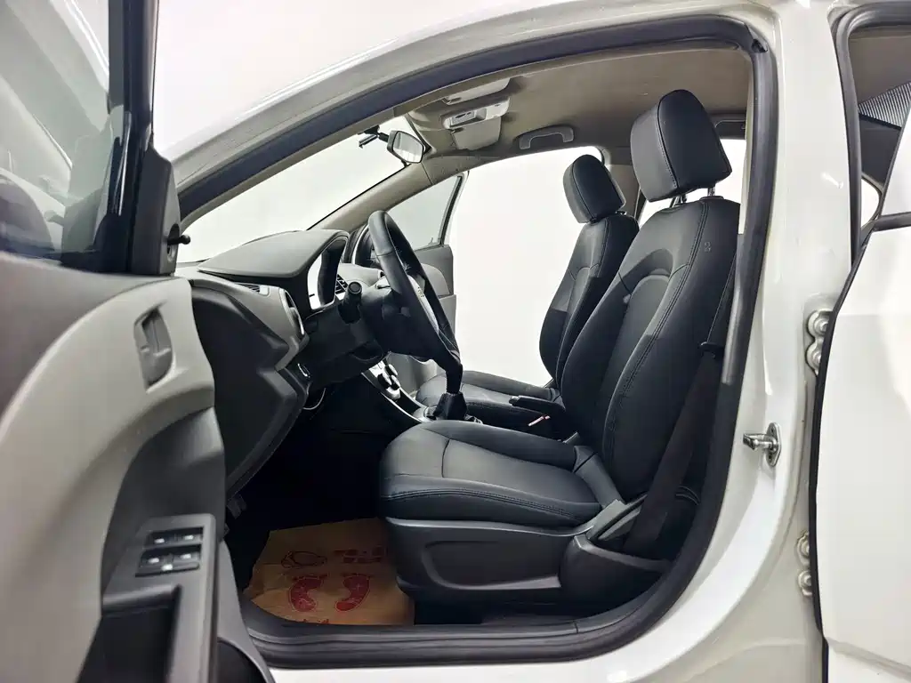 Chevrolet Aveo — миниатюра 10