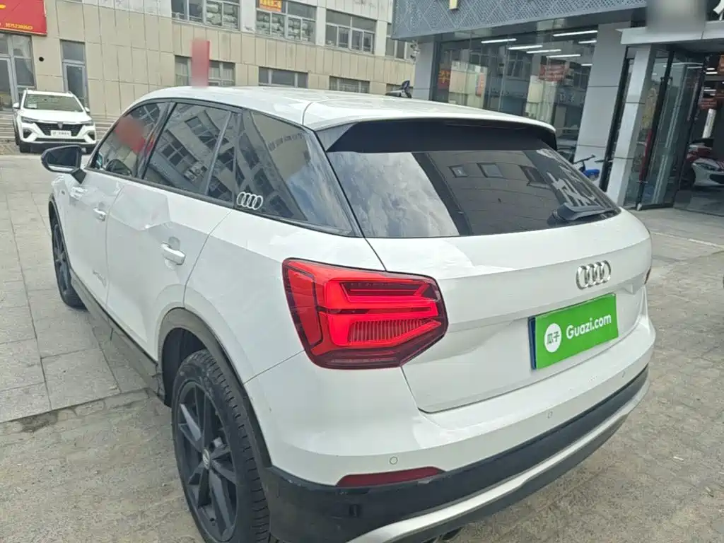Audi Q2L — миниатюра 5