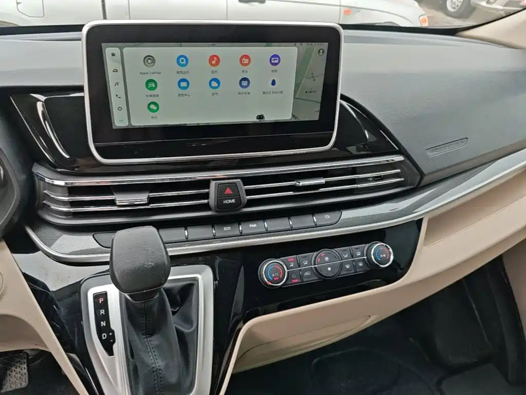 MAXUS V90 — миниатюра 13
