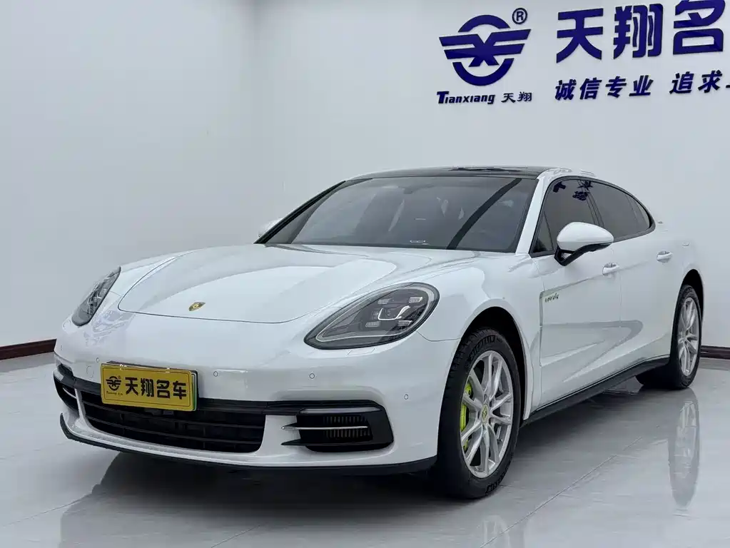 2018 Porsche Panamera - zdjęcie 1 z 21