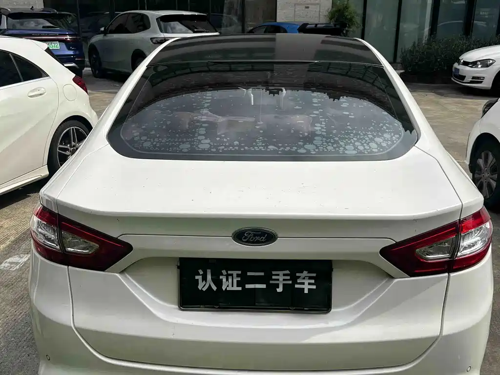 Ford Mondeo — миниатюра 6