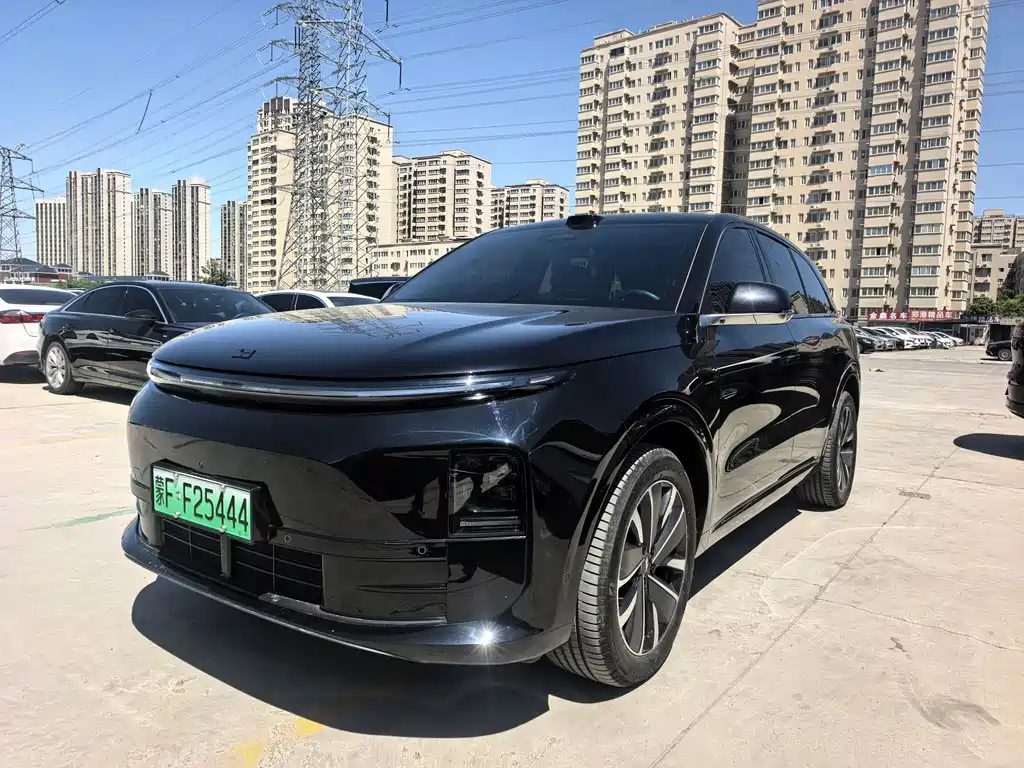 Li Auto Li L6 2025
