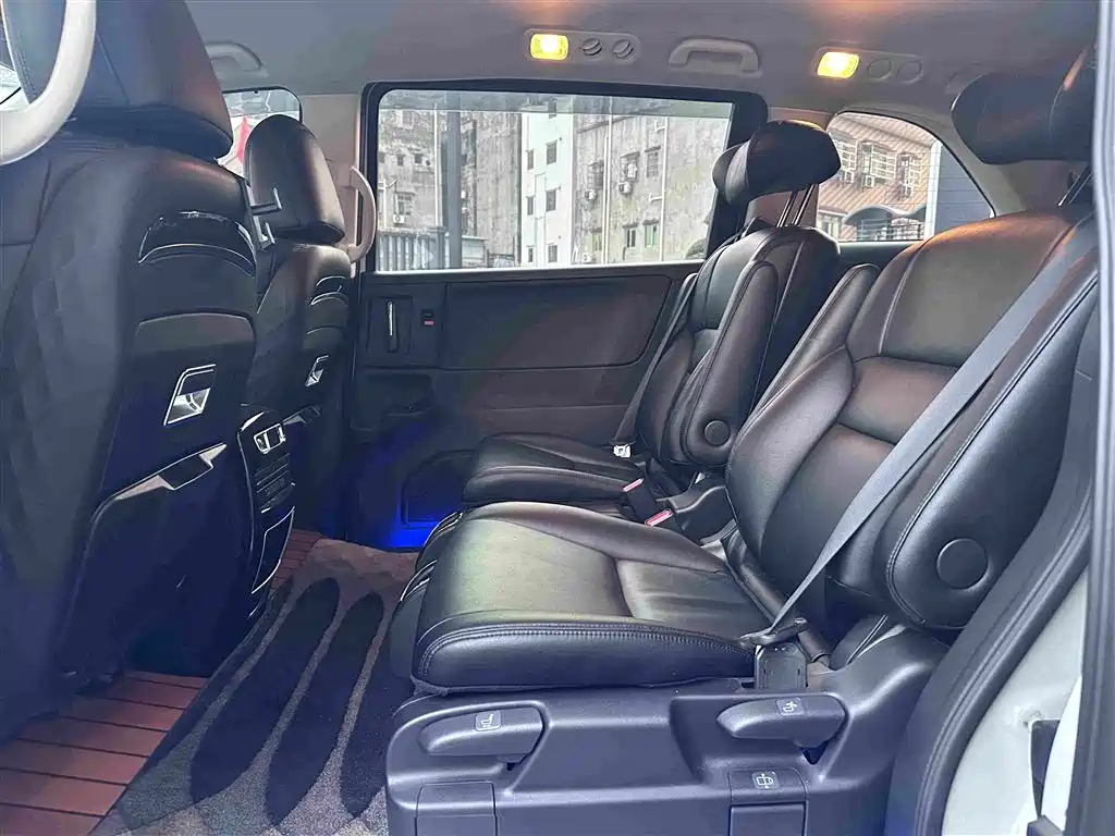 Honda Odyssey — миниатюра 12