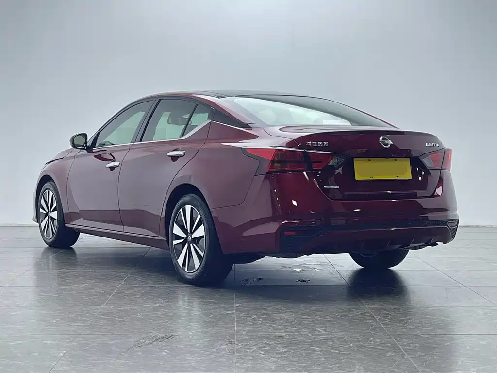 Nissan Teana — миниатюра 6