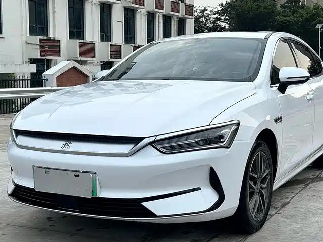 2022 BYD Qin