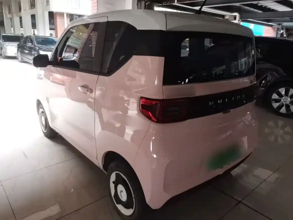 Wuling MINIEV — миниатюра 5