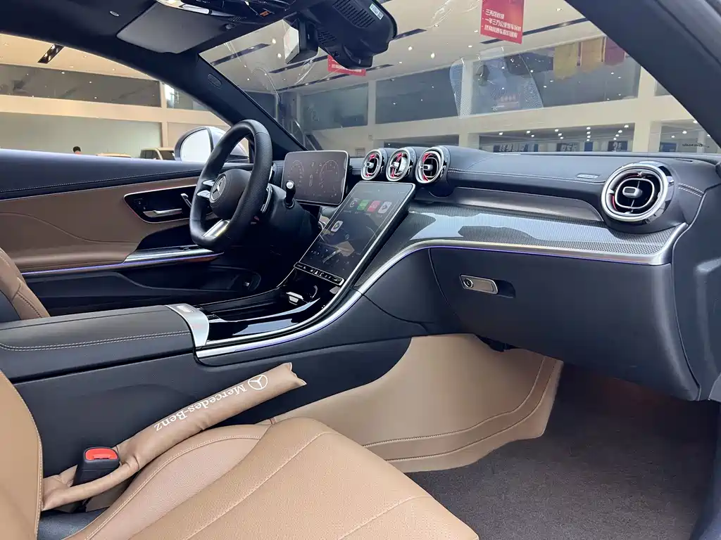 Mercedes-Benz CLE — миниатюра 10