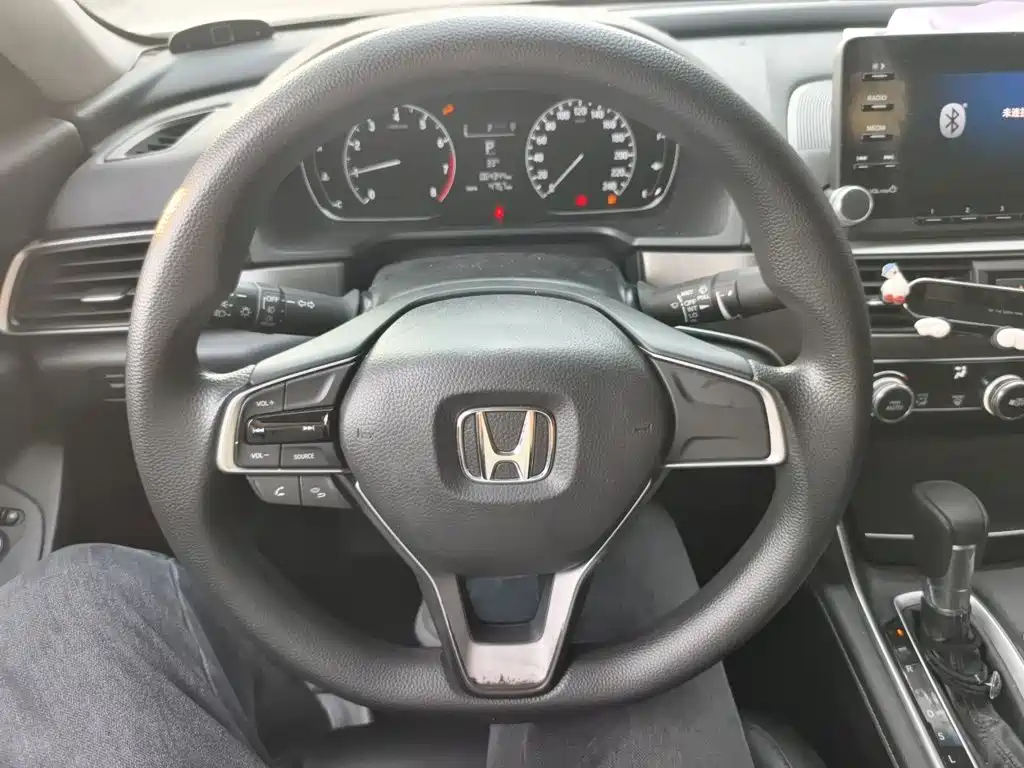 Honda Accord — миниатюра 6