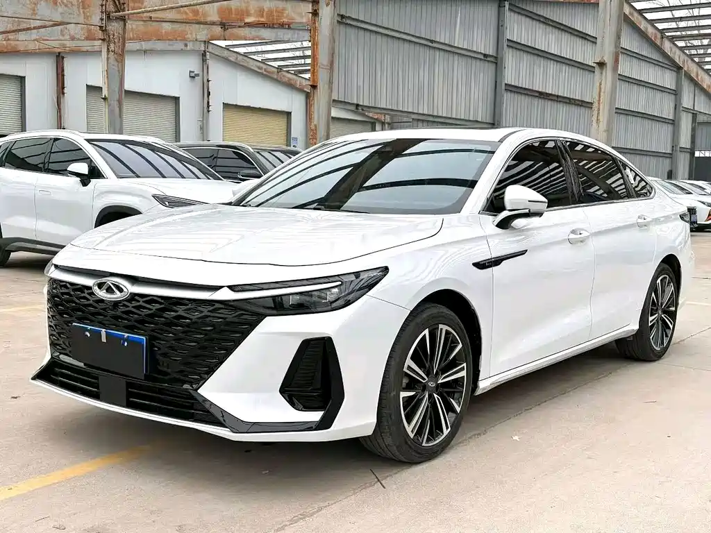 Chery Arrizo 8