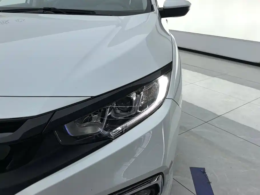 Honda Civic — миниатюра 5