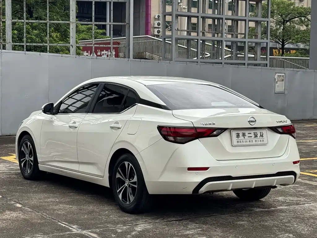 Nissan Sylphy — миниатюра 11