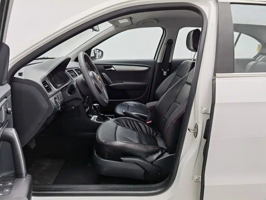 Volkswagen Lavida — миниатюра 10