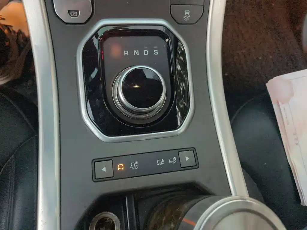 Land Rover Evoque — миниатюра 7