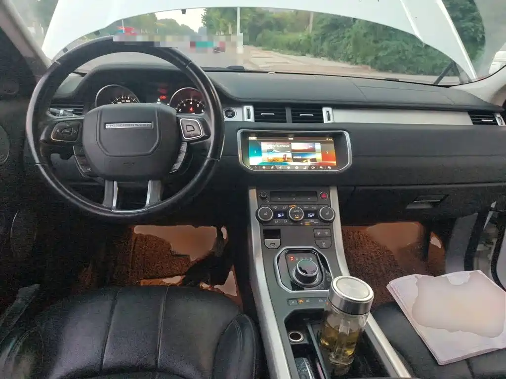 Land Rover Evoque — миниатюра 13