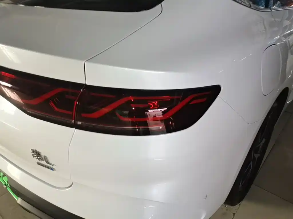 BYD Qin L — миниатюра 8
