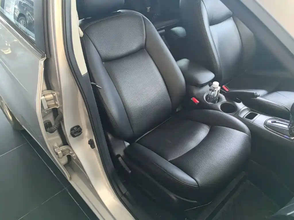 Nissan Tiida — миниатюра 25
