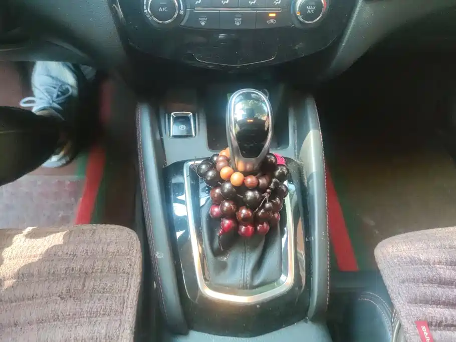 Nissan Qashqai — миниатюра 16